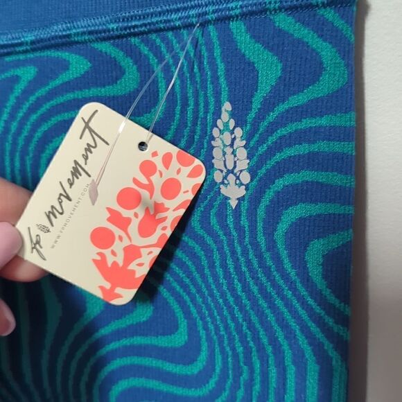 NWT Free People Movement Leggings - Picture 3 of 5